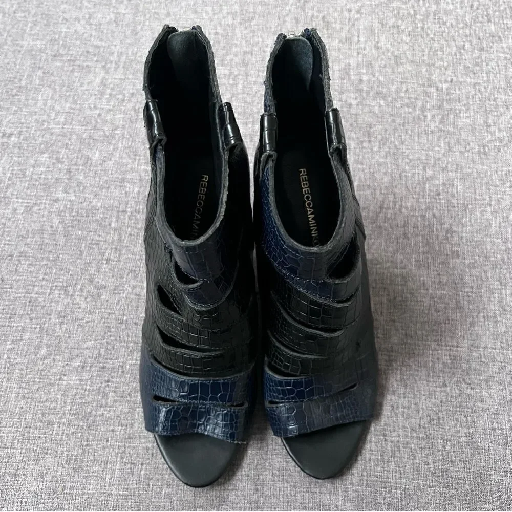 Rebecca Minkoff Sonny Embossed Peep Toe Wedge Booties Size 9 Navy Blue Black